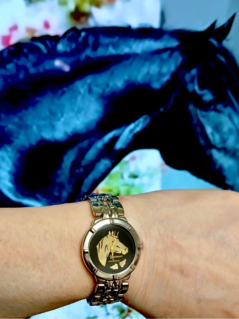 Ladies Rushmore Black Hills Gold Horse/Leaves Stainless Steel Watch & 7” Band